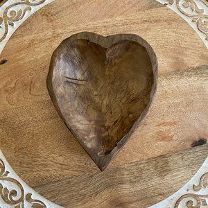 NWOT Heart Shaped Wooden Bowl Jewelry Holder Decor